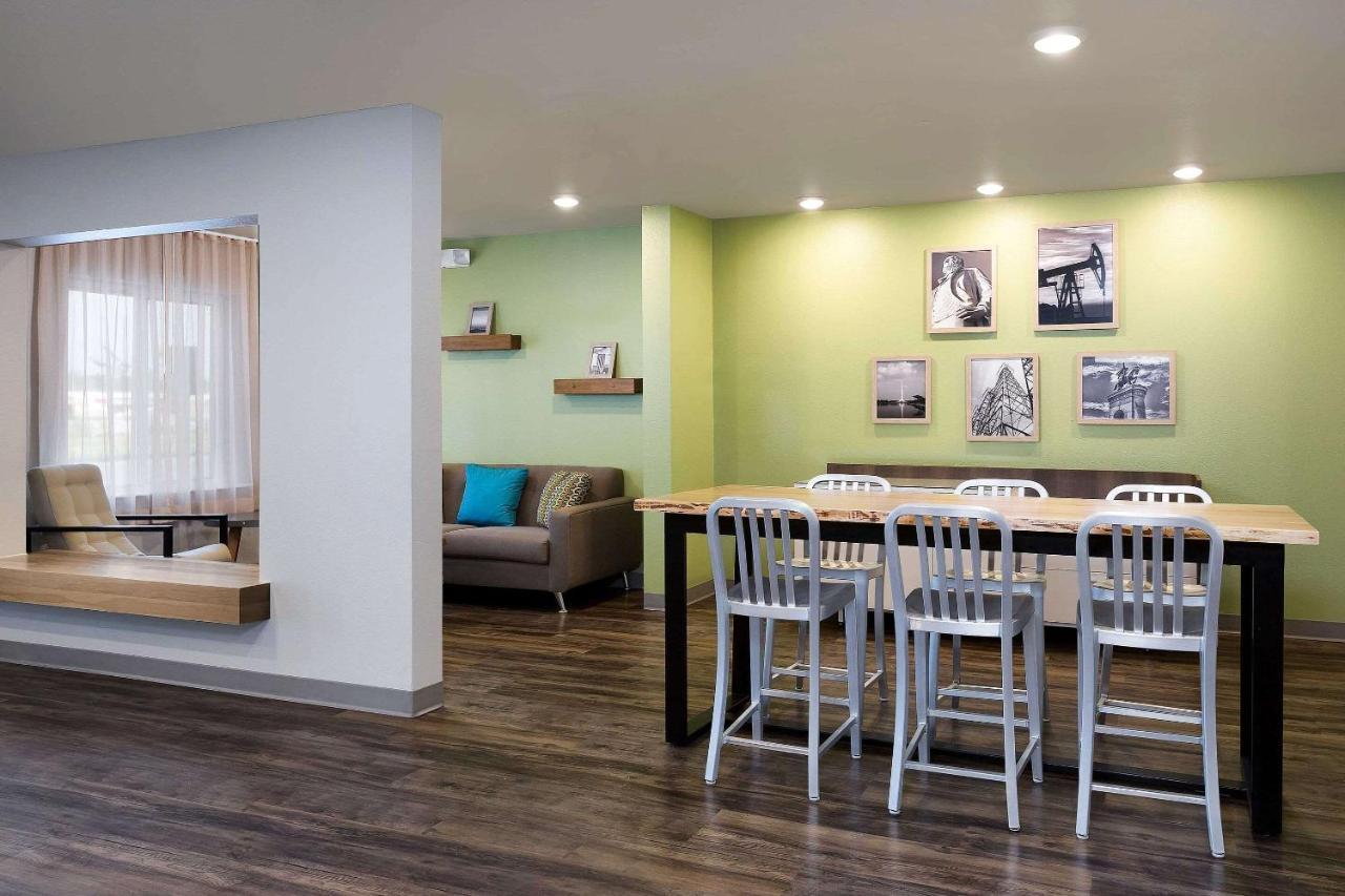 האמבל Woodspring Suites Houston Iah Airport מראה חיצוני תמונה