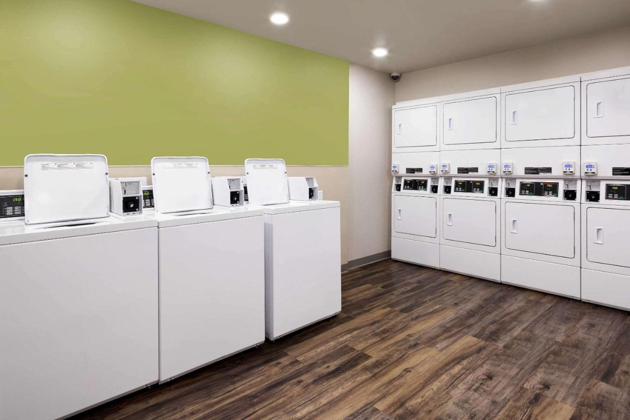 האמבל Woodspring Suites Houston Iah Airport מראה חיצוני תמונה